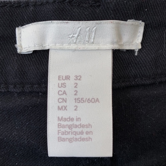 black short jeans - Picture 3 of 3